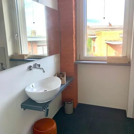 Tranquillo Vicino Ad Alba