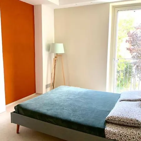 Tranquillo Vicino Ad Alba דירה *